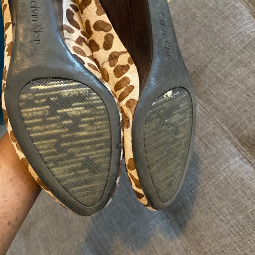 Calvin Klein Cow hair Shoe - Picture 3 of 3